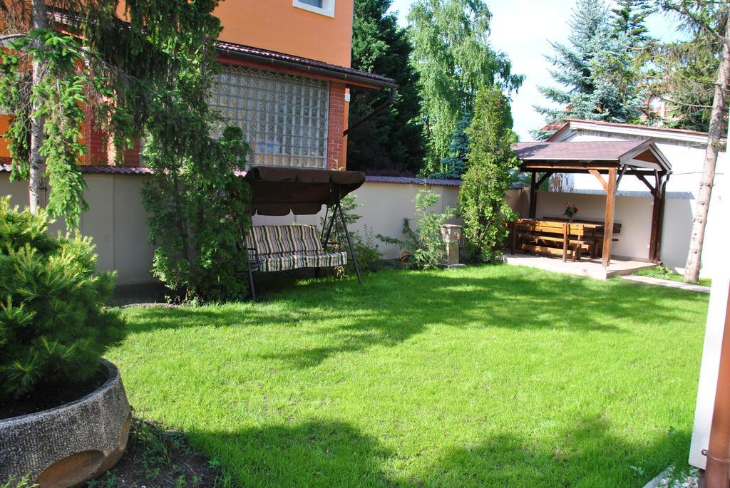Panyi Apartman Siófok Pokoj fotografie