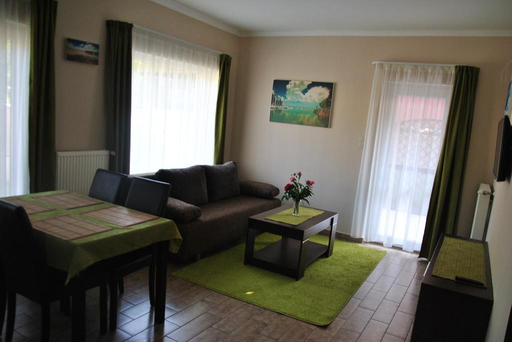 Panyi Apartman Siófok Pokoj fotografie